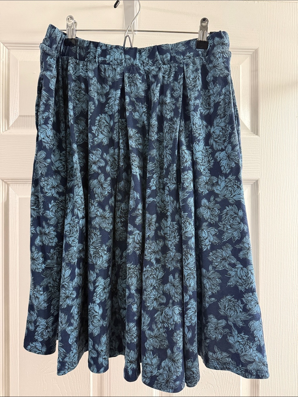 LuLaRoe Navy and Light Blue Floral Circle Skirt